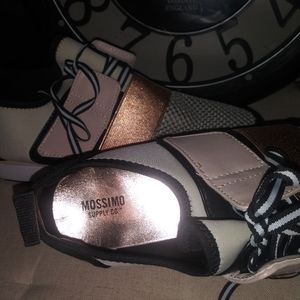 Sneakers by Mossino